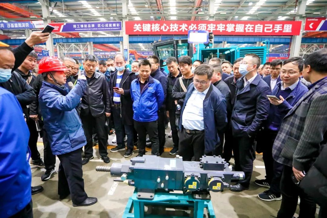 饕餮盛宴！尊龙凯时ag智能?建华建材预制桩施工装备与手艺交流会盛大召开