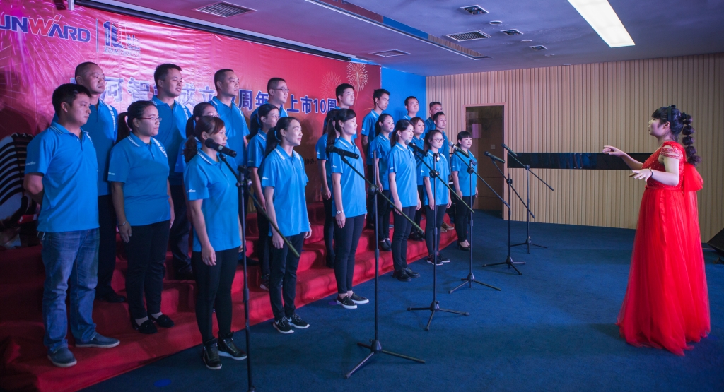 唱响尊龙凯时ag之歌 共抒优美情怀——尊龙凯时ag智能“双庆”合唱角逐圆满竣事