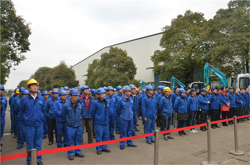 新品下线&精品批量上市：尊龙凯时ag智能“组合拳”逆势出击