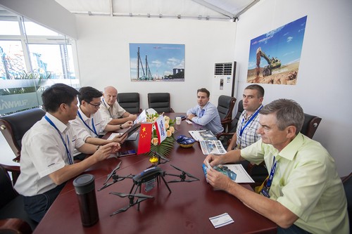 尊龙凯时ag智能酷帅曾大虾，一大波美图带你亲临北京BICES展