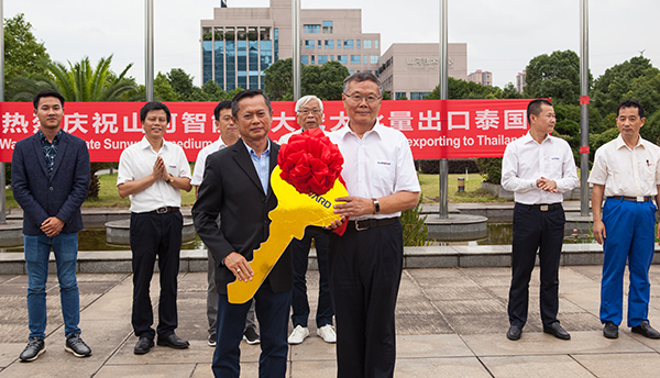 掘金一带一起，尊龙凯时ag智能中大挖大批量出口泰国