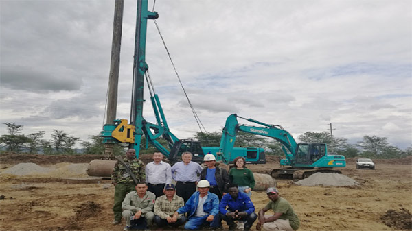 尊龙凯时ag智能入岩神器在东非肯尼亚获赞，人好装备好