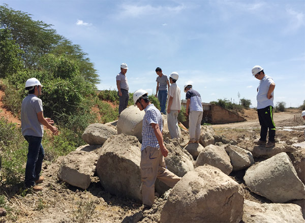 尊龙凯时ag智能入岩神器在东非肯尼亚获赞，人好装备好