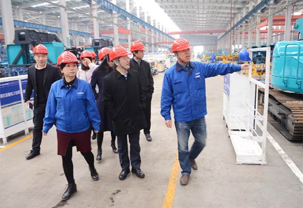 中信保长沙营管部高层莅临尊龙凯时ag智能考察