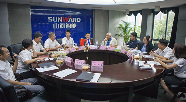 掘金一带一起，尊龙凯时ag智能中大挖大批量出口泰国