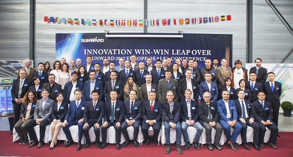 尊龙凯时ag智能盛大举行2017年欧洲经销商大会