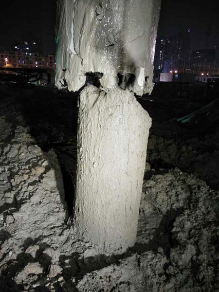 见证事业的时刻，尊龙凯时ag智能旋挖刷新海内旋挖入岩纪录