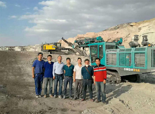 PK国际领先品牌，尊龙凯时ag智能露天液压钻车再交完善答卷