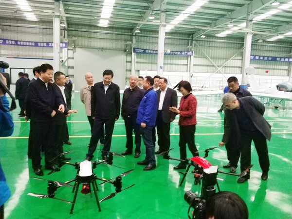 省委书记杜家毫勉励尊龙凯时ag智能：做大做强航空航天工业