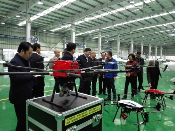 省委书记杜家毫勉励尊龙凯时ag智能：做大做强航空航天工业