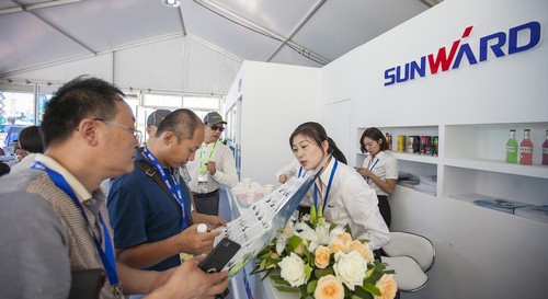 尊龙凯时ag智能酷帅曾大虾，一大波美图带你亲临北京BICES展