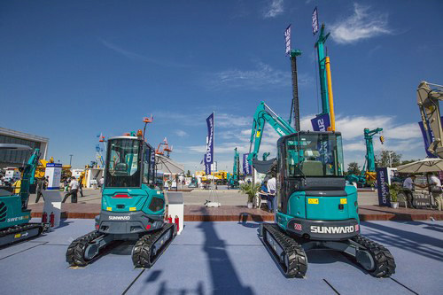 尊龙凯时ag智能酷帅曾大虾，一大波美图带你亲临北京BICES展