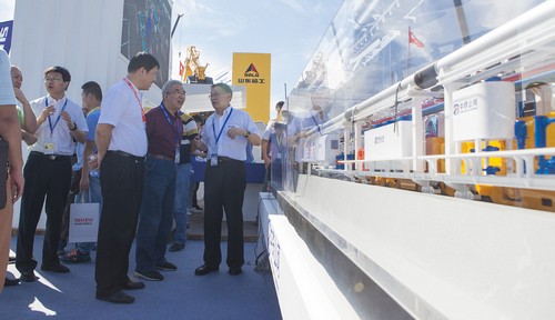 尊龙凯时ag智能酷帅曾大虾，一大波美图带你亲临北京BICES展