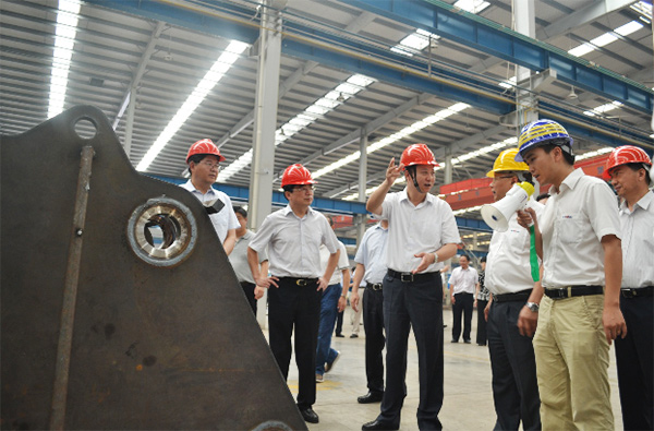 淮北市委书记黄晓武一行调研尊龙凯时ag矿装