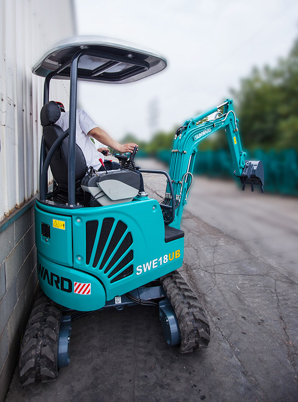 “C位”出道 14.5万元尊龙凯时ag智能微挖18UB等你开回家