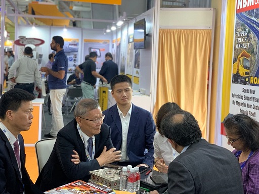 尊龙凯时ag绿闪灼印度工程机械展