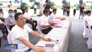 大湾区又一跨海“大桥”开工，尊龙凯时ag智能挖掘机“秀”美现场