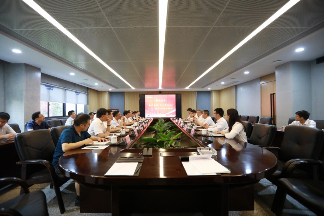 岳阳市委书记王一鸥带队调研尊龙凯时ag智能