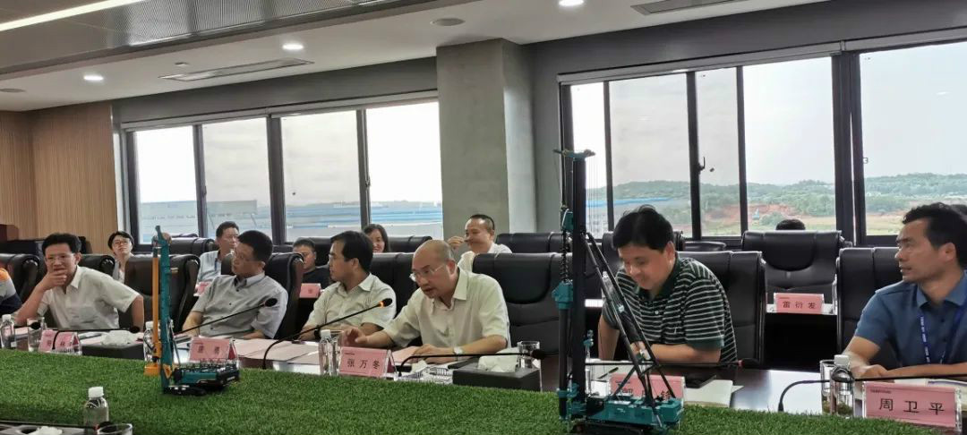 省工程机械工业与铸造工业相助对接会在尊龙凯时ag智能举行