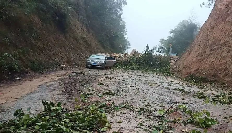 疫情阻隔，效劳常在