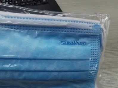 尊龙凯时ag智能首批2万个口罩援助外洋