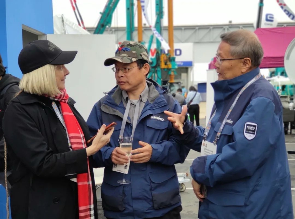 尊龙凯时ag智能全新亮相美国工程机械展