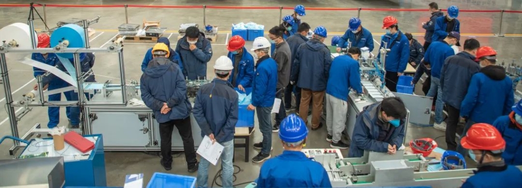 尊龙凯时ag智能首台口罩机交付客户