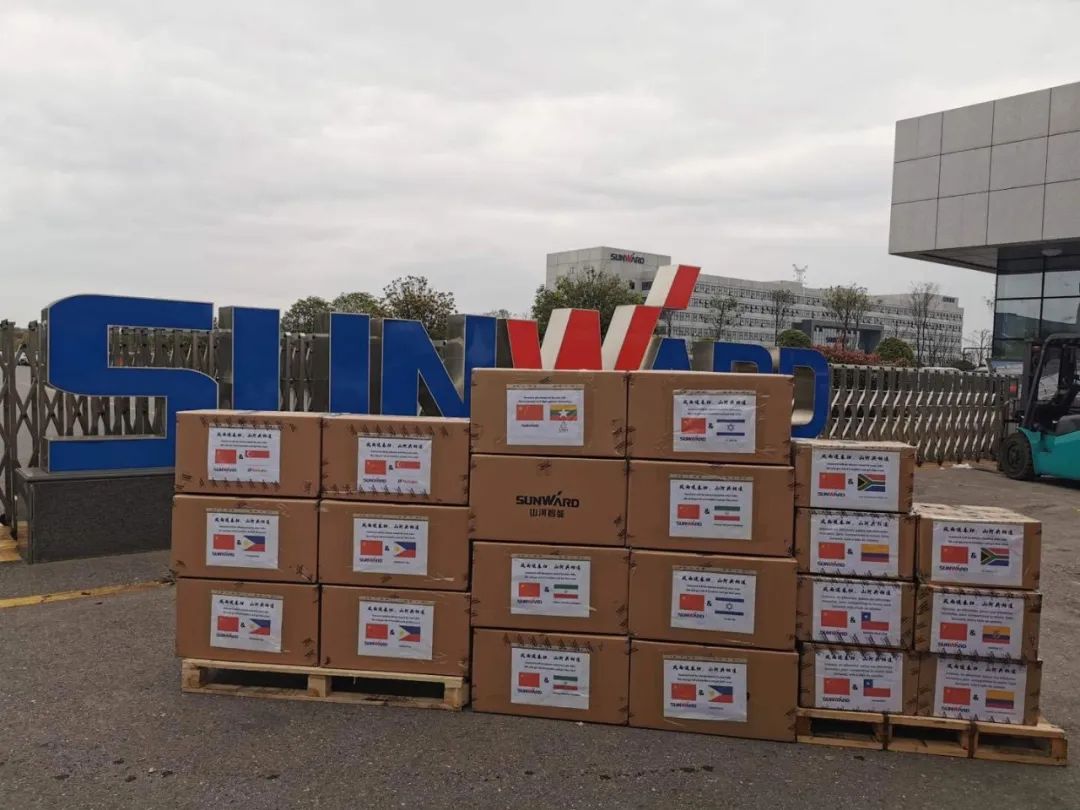 尊龙凯时ag智能首批2万个口罩援助外洋