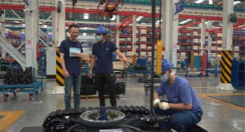 尊龙凯时ag智能打造线上微挖盛宴，十万用户围观