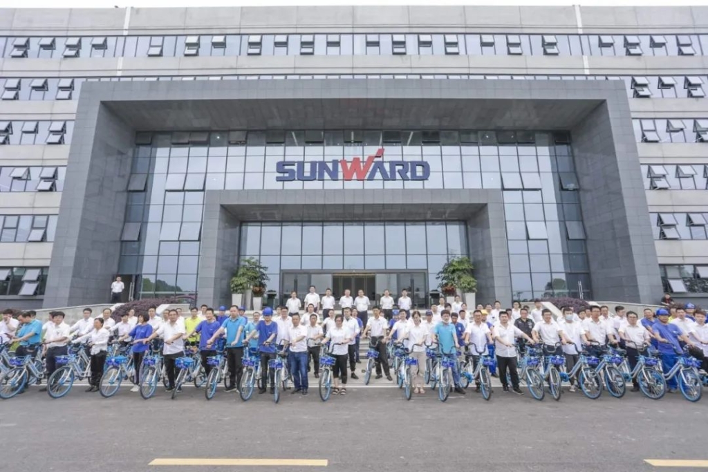 尊龙凯时ag工业城开通共享单车 员工通勤绿色便捷