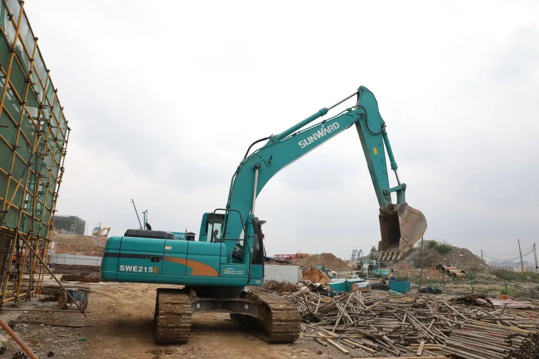 尊龙凯时ag机群“染绿”贵阳机场扩建工地