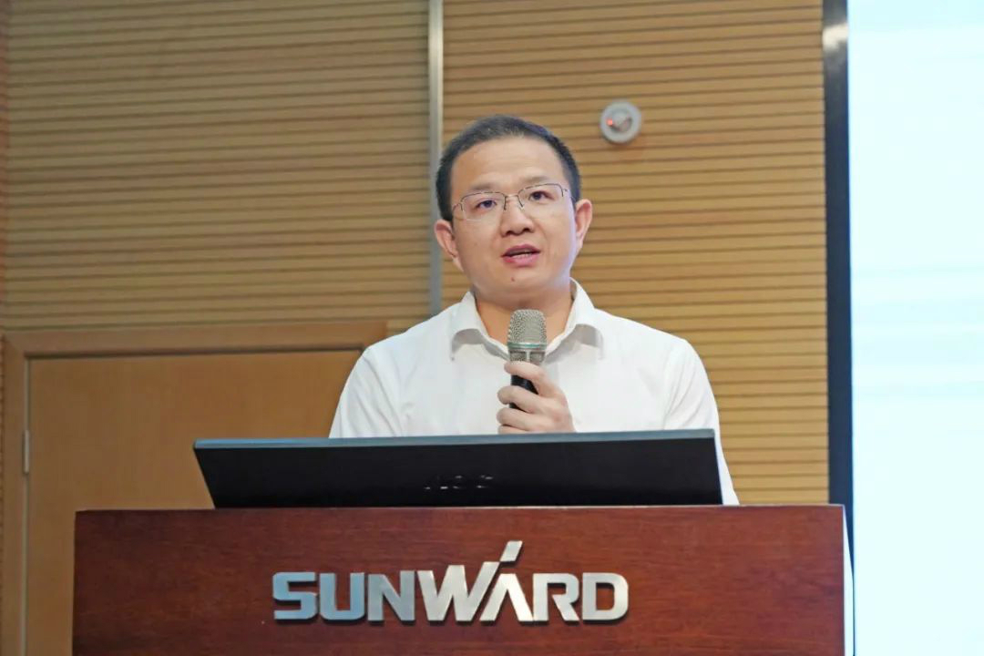 传承革命先烈精神，双促双融助力生长——尊龙凯时ag智能、市疾控中心联合开展主题党日活动