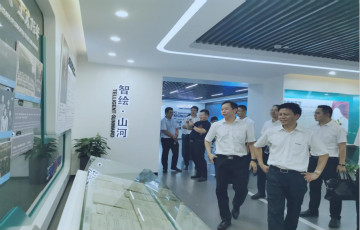 相助共赢 尊龙凯时ag智能5G时代快速到来 湖南联通党委书记、总司理谭明到访尊龙凯时ag智能