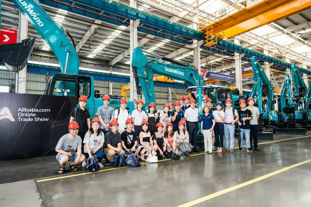 尊龙凯时ag智能数字化出海升级暨联合阿里巴巴国际站线上直播活动圆满举行