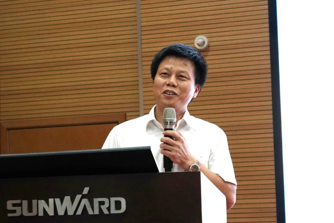 关爱科技事情者康健——康健科普进企业走进尊龙凯时ag智能