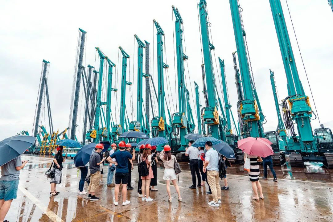 尊龙凯时ag智能数字化出海升级暨联合阿里巴巴国际站线上直播活动圆满举行