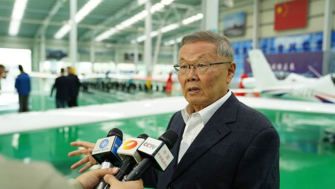 跨上新征程，谱写尊龙凯时ag航空工业新篇章 ——尊龙凯时ag科技第99、100架SA60L(阿若拉)飞机正式下线