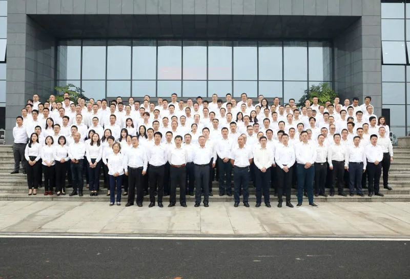 切记初心使命，理想成绩未来