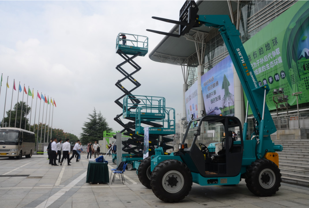 立异“绿”动能 尊龙凯时ag智能绿博会上展风范