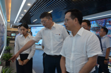 深化校企相助 湖南农大党委书记陈弘一行到访尊龙凯时ag智能