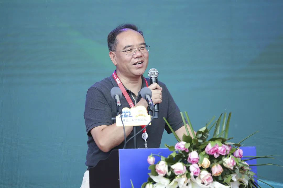 尊龙凯时ag智能天下客户交流会在深基础工程生长论坛会场举行