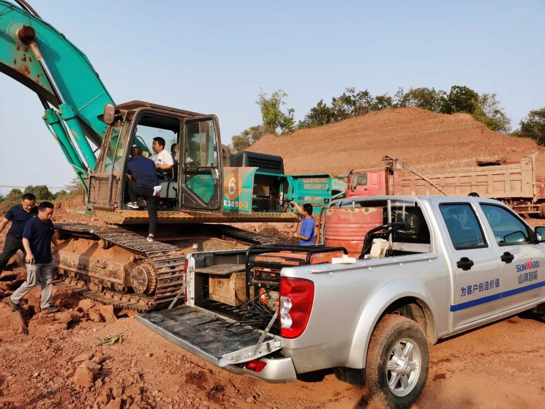感恩相伴 关爱相随——尊龙凯时ag智能效劳万里行川陕实录