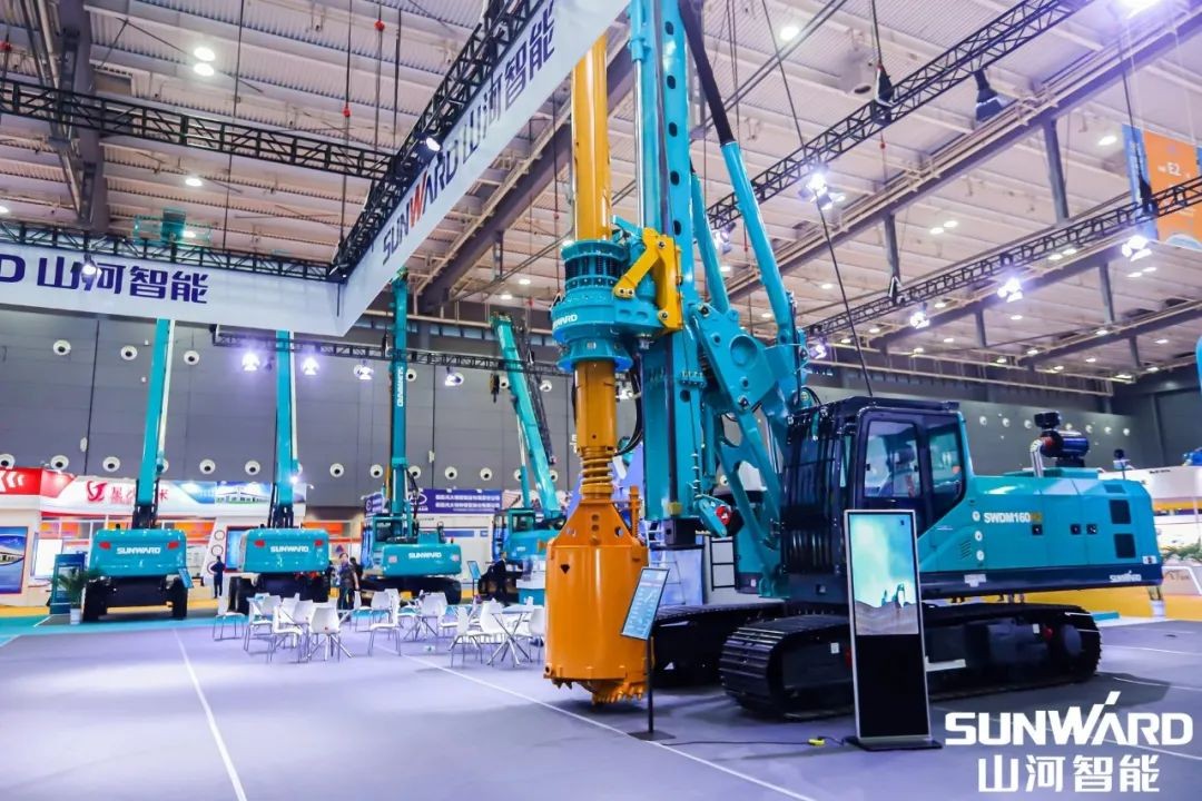 “尊龙凯时ag绿”亮相长沙国际工程机械展，50余款产品尽显尊龙凯时ag智能立异实力