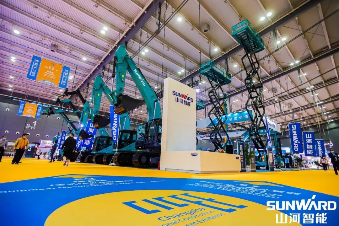 “尊龙凯时ag绿”亮相长沙国际工程机械展，50余款产品尽显尊龙凯时ag智能立异实力