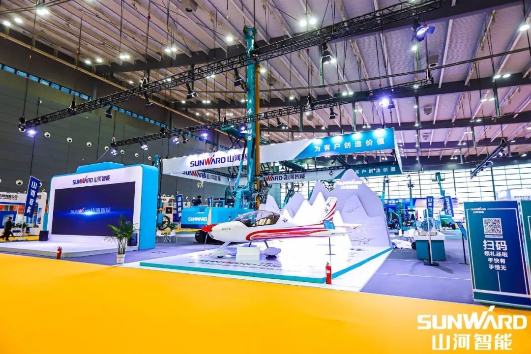 “尊龙凯时ag绿”亮相长沙国际工程机械展，50余款产品尽显尊龙凯时ag智能立异实力