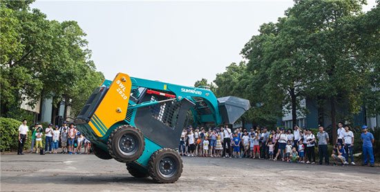 这个炎天，亲子玩转尊龙凯时ag智能“三栖”装备