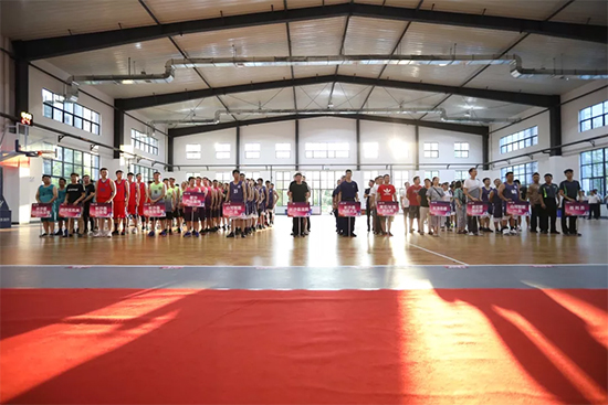 以球为媒，首届“尊龙凯时ag杯”篮球约请赛架起政企连心桥
