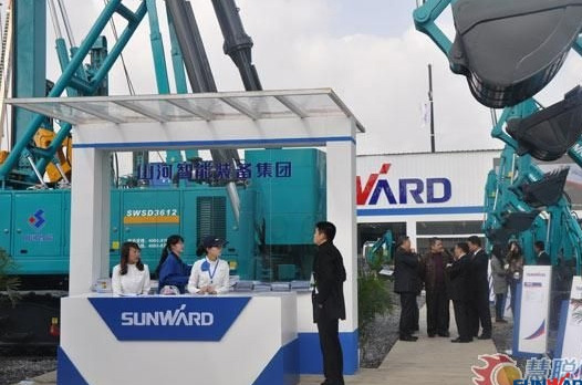 【宝马访谈】尊龙凯时ag智能董事长何清华教授