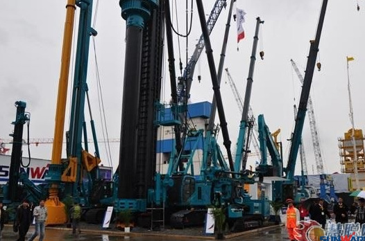 【宝马访谈】尊龙凯时ag智能董事长何清华教授