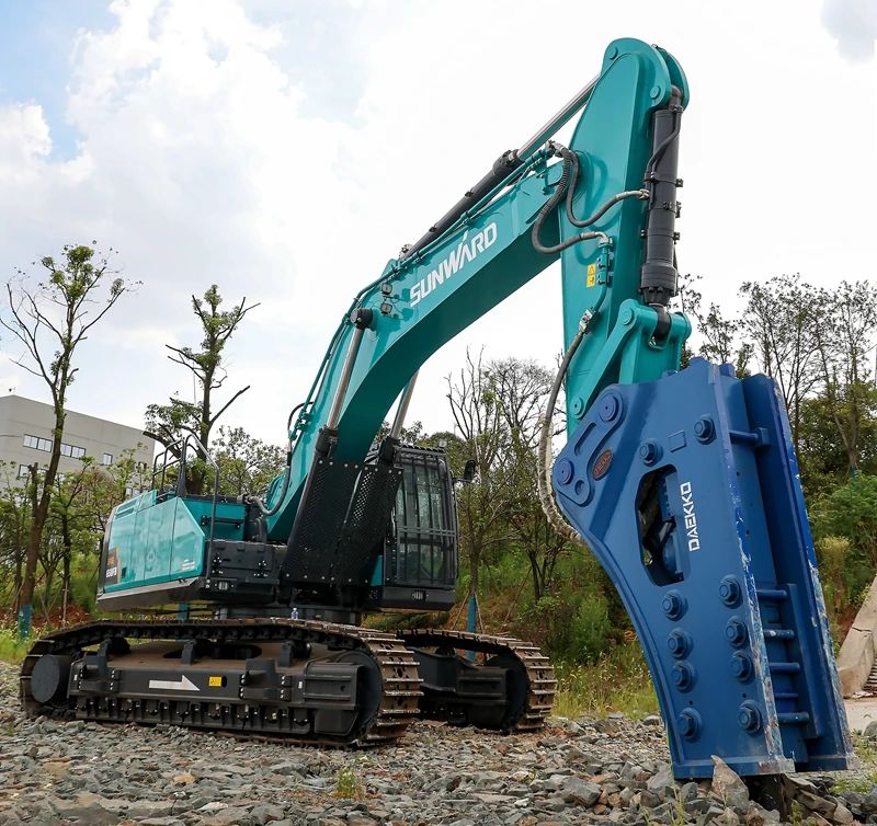 再升级！尊龙凯时ag智能“矿山猛士”极限破碎现场直击